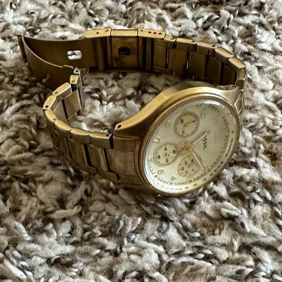 Fossil Gold Toned Watch - Picture 4 of 13